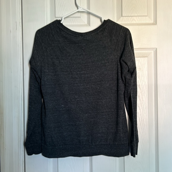 Women long sleeve shirt size Medium - Picture 4 of 4